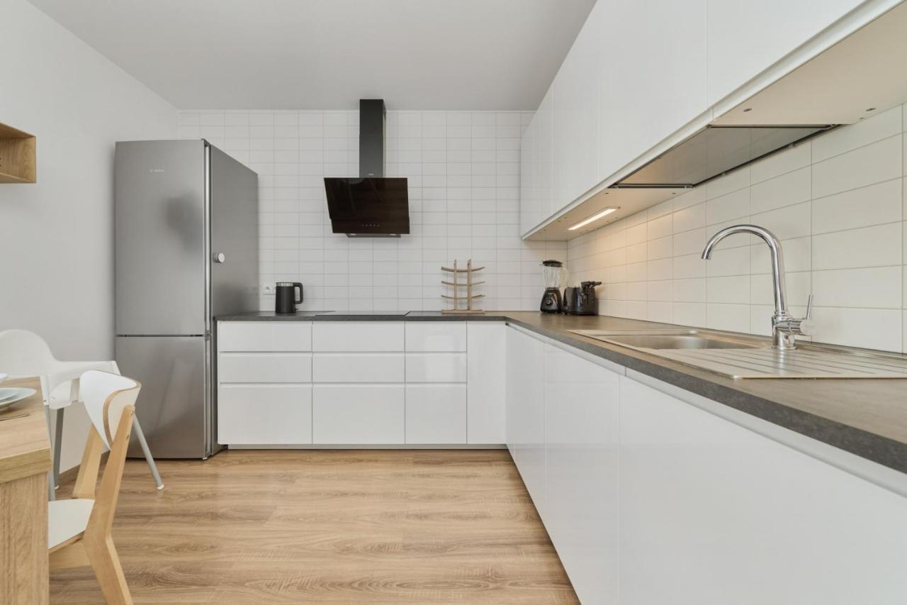 Spacious Apartment With Balcony Near The Slavic Hill Wroclaw By Renters Prestige Kültér fotó