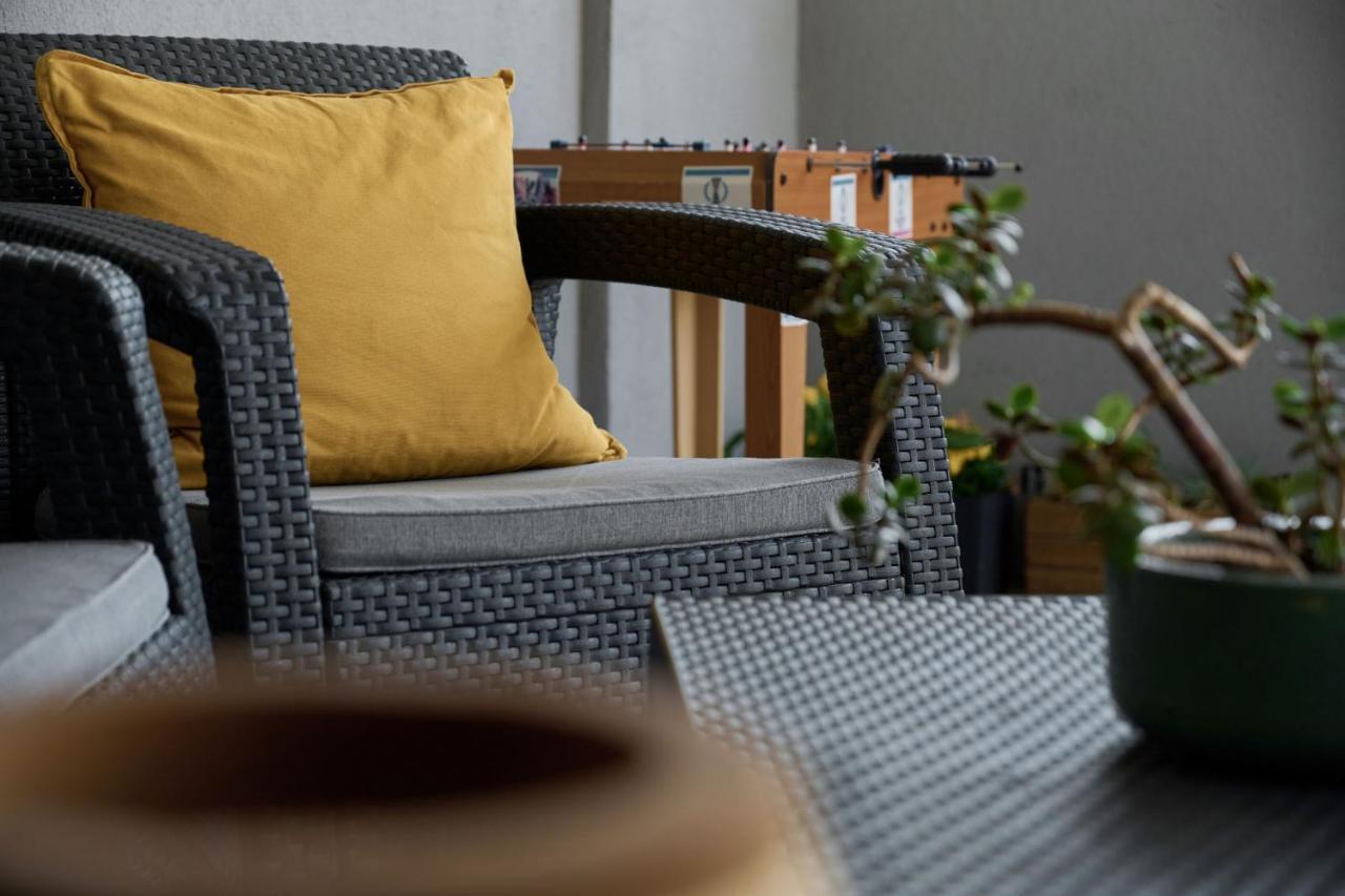 Spacious Apartment With Balcony Near The Slavic Hill Wroclaw By Renters Prestige Kültér fotó